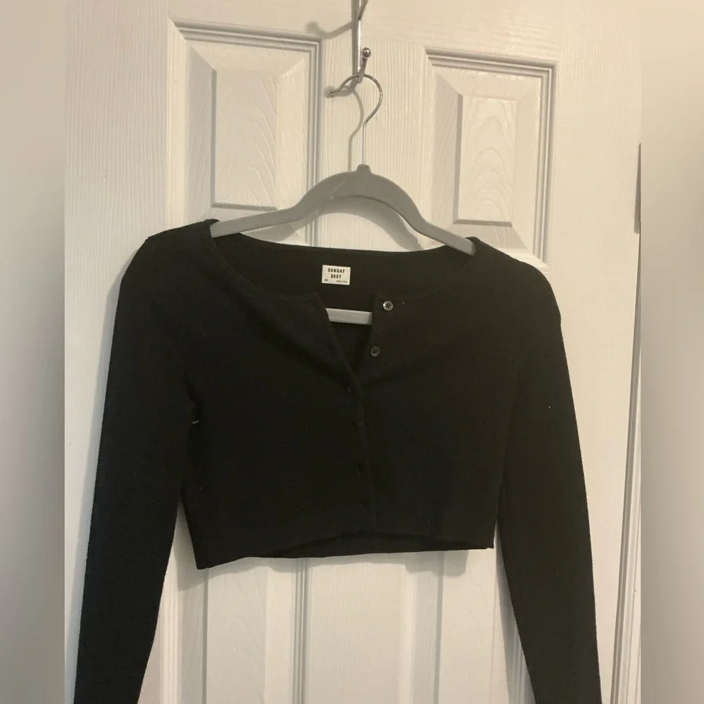 Black Long Sleeve Crop Top/ cardigan - Picture 6 of 6